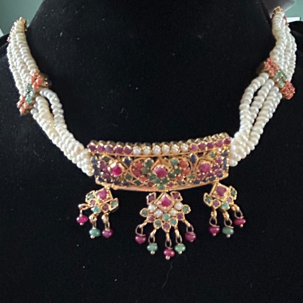 VTG Indian Seed Pearl Choker Necklace Gold Tone Multi Stone Tassel Adjustable - Picture 2 of 5